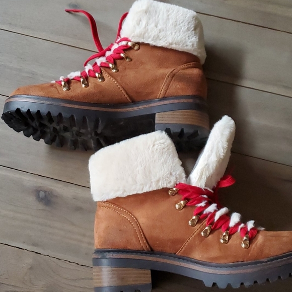Bamboo Brand Sherpa Boots w/ Red Laces - Picture 2 of 6